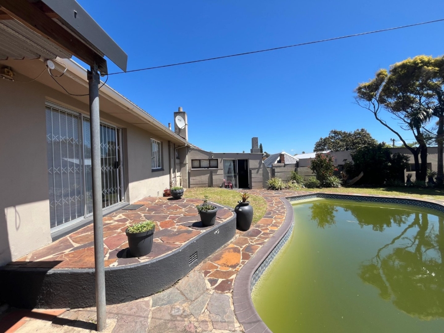 3 Bedroom Property for Sale in Greenfields Eastern Cape